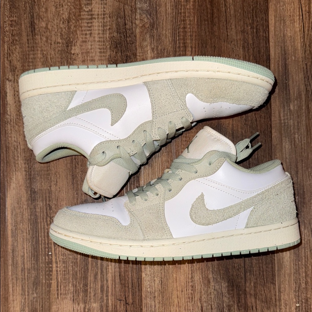 Jordan 1 Low SE ‘Seafoam’